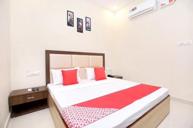 Forever Inn Hotel Near Golden Temple Amritsar Buitenkant foto