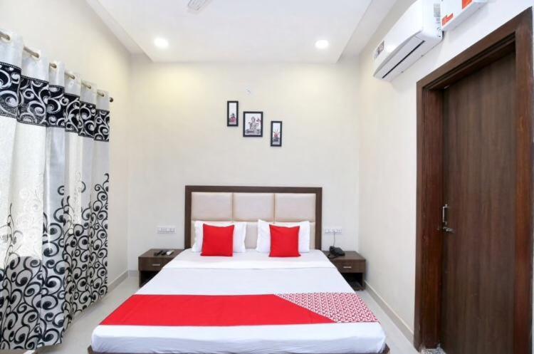Forever Inn Hotel Near Golden Temple Amritsar Buitenkant foto